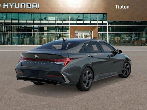 New 2026 Hyundai Elantra Sport image 4