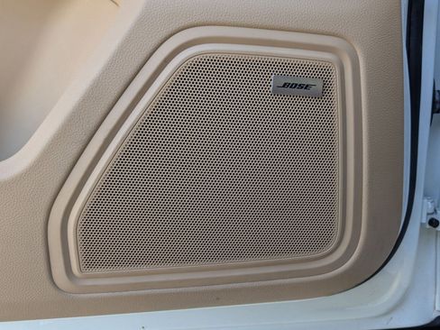 Used 2017 Porsche Macan image 14