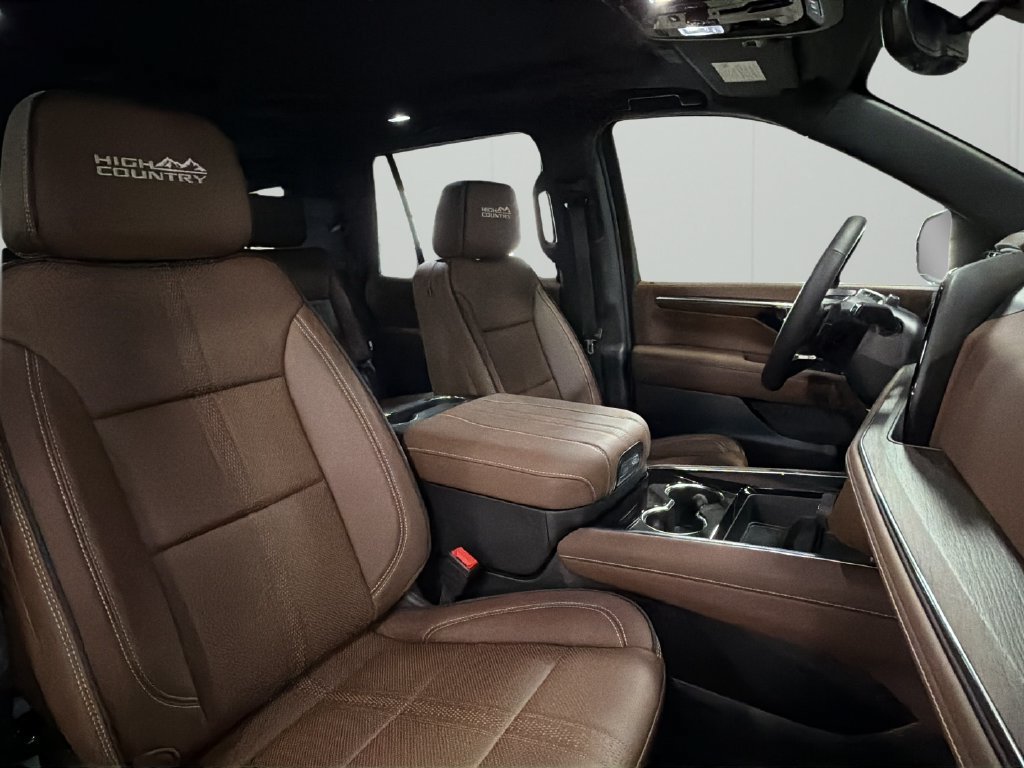 New 2026 Chevrolet Tahoe High Country AWD/4WD image 34