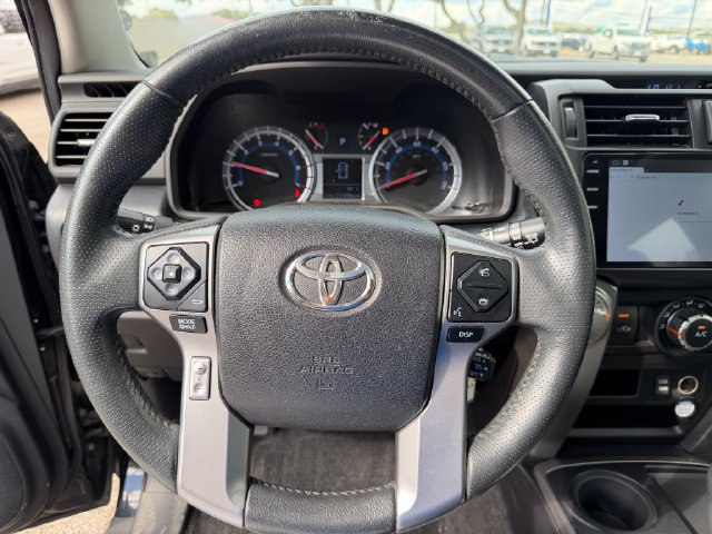 Used 2016 Toyota 4Runner SR5 RWD image 9
