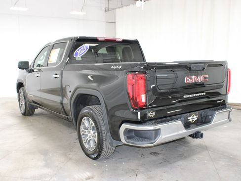 Used 2025 GMC Sierra 1500 SLT AWD/4WD image 7