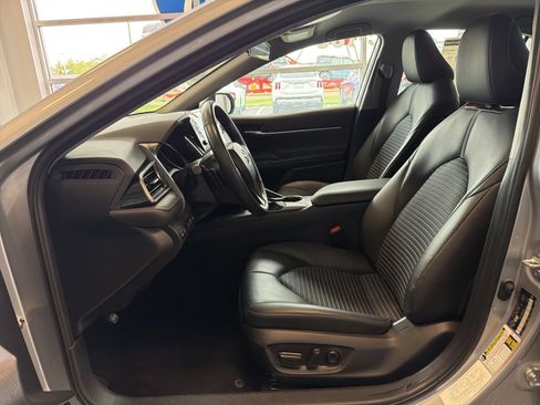Used 2024 Toyota Camry SE FWD image 13