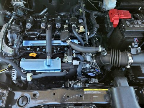 Used 2025 Nissan Versa SV w/ Trunk Package FWD image 24