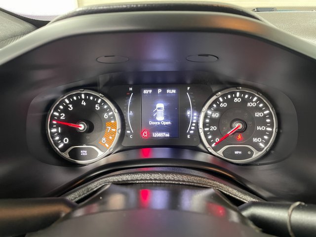 Used 2020 Jeep Renegade Latitude w/ Cold Weather Group AWD/4WD image 15