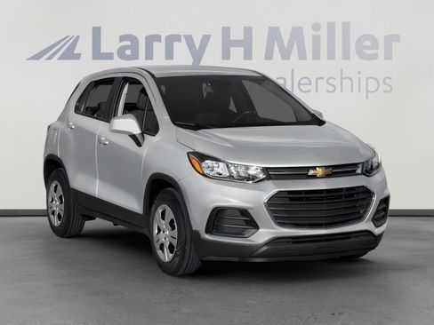 Used 2017 Chevrolet Trax LS image 9