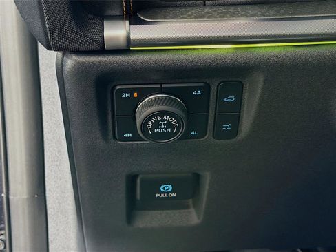 Used 2025 Ford Expedition Tremor AWD/4WD image 10