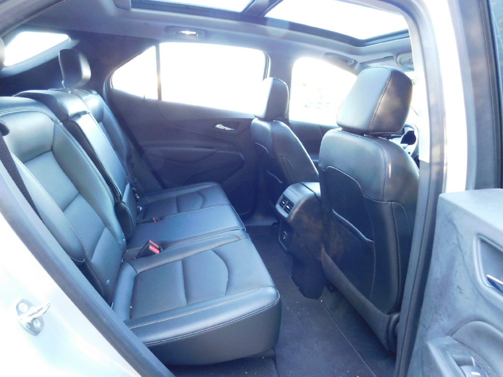 Used 2020 Chevrolet Equinox LT w/ Sport Edition FWD image 5