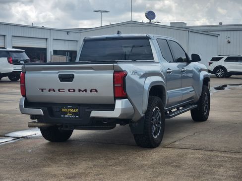 Used 2024 Toyota Tacoma TRD Sport RWD image 3