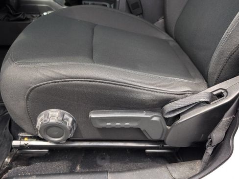 Used 2018 Jeep Wrangler Unlimited Sport AWD/4WD image 19