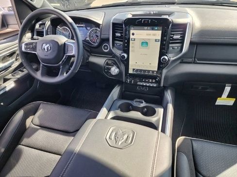 Used 2024 RAM 1500 Laramie AWD/4WD image 29