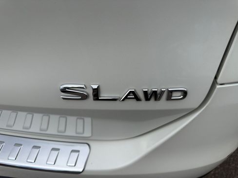 Used 2016 Nissan Rogue SL w/ SL Premium Package AWD/4WD image 23