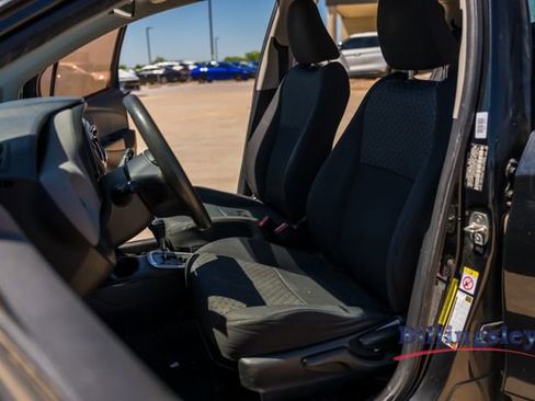 Used 2015 Toyota Yaris L FWD image 10