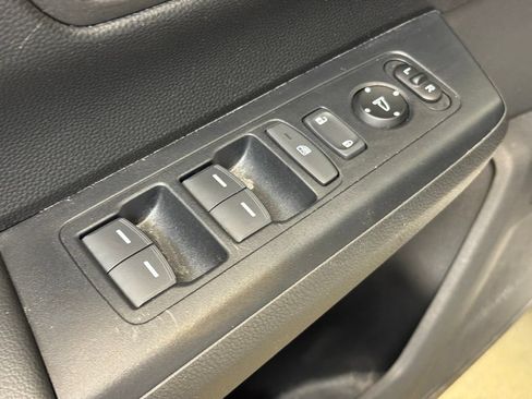 Used 2025 Honda CR-V Sport-L image 10