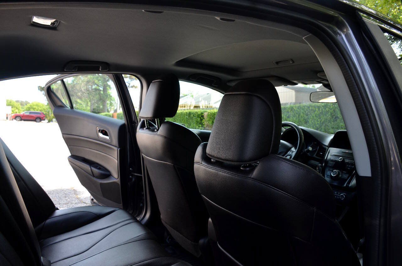 Used 2019 Acura ILX FWD image 9