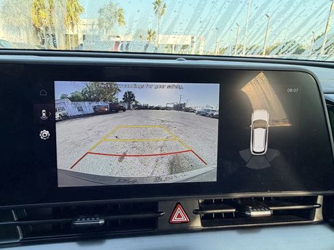 Certified 2025 Kia Sportage EX image 25