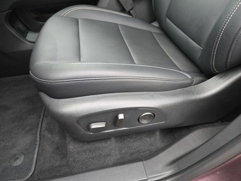 Used 2025 GMC Acadia Elevation w/ Elevation Premium Package image 14