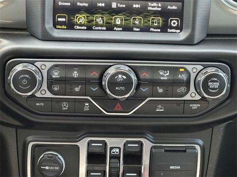 Used 2022 Jeep Wrangler Unlimited Sahara w/ Cold Weather Group image 5