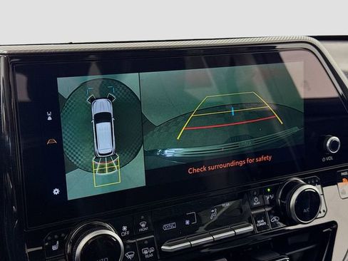 New 2026 Toyota Highlander Platinum image 23