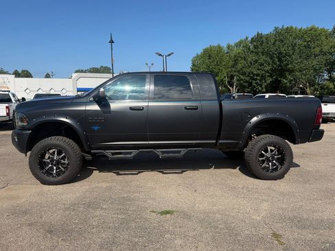 Used 2015 RAM 2500 Laramie w/ Black Appearance Group AWD/4WD image 1