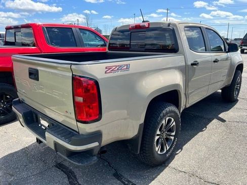 Used 2022 Chevrolet Colorado Z71 AWD/4WD image 3