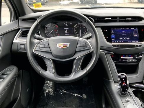 Used 2023 Cadillac XT5 Luxury image 4