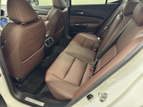 Used 2017 Acura TLX image 31