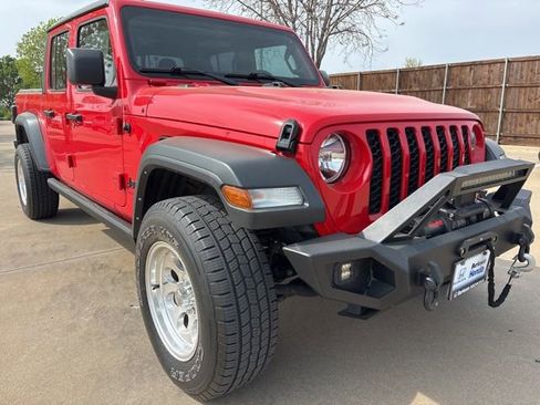 Used 2023 Jeep Gladiator Sport w/ Trailer Tow Package image 2