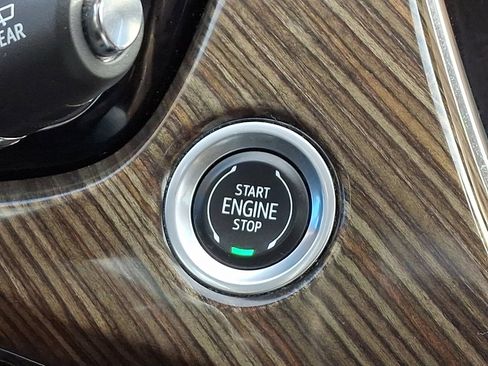 Used 2022 Cadillac XT6 Sport w/ Platinum Package image 25