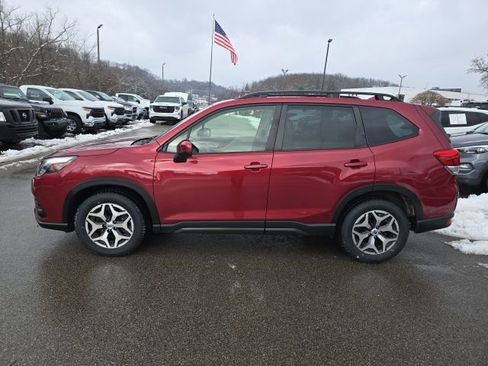 Certified 2023 Subaru Forester Premium image 2