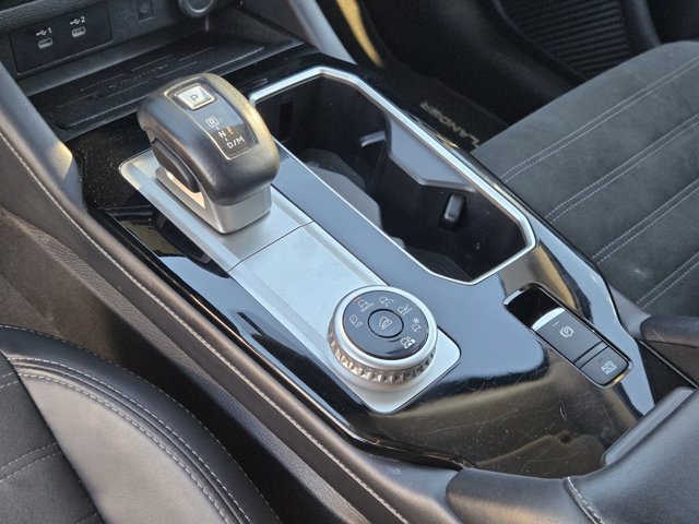 Used 2025 Mitsubishi Outlander SE AWD/4WD image 29