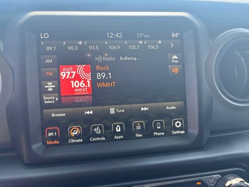 Used 2023 Jeep Wrangler Sport AWD/4WD image 15