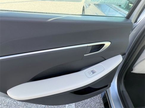 Used 2024 Hyundai Sonata SEL image 14