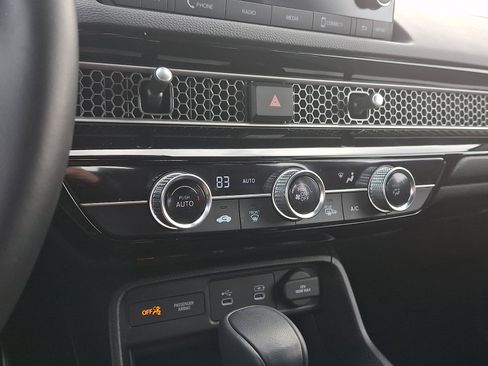 Certified 2025 Honda Civic Sport image 15