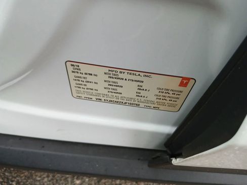 Used 2018 Tesla Model X 100D image 9