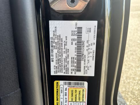 Used 2020 Ford Mustang GT Premium w/ Equipment Group 401A RWD image 27