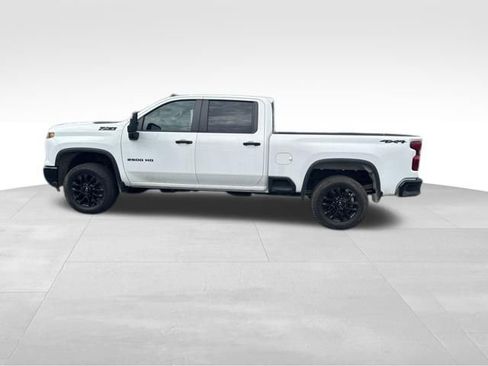 Used 2025 Chevrolet Silverado 2500 Custom w/ Custom Value Package AWD/4WD image 10