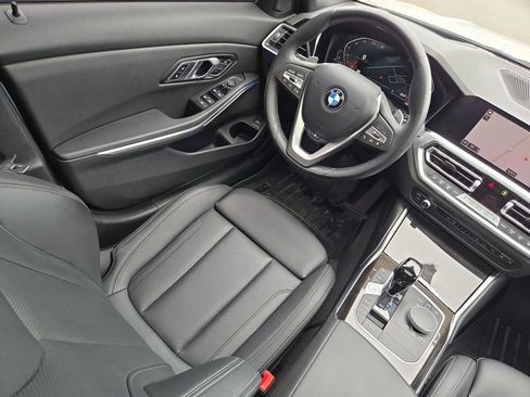 Used 2022 BMW 330i Sedan w/ Premium Package RWD image 19