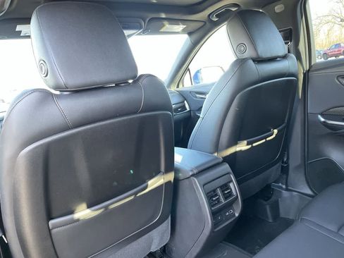 Certified 2023 Cadillac XT4 Sport w/ Cold Weather Package image 20