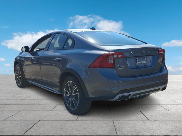 Used 2017 Volvo S60 T5 Cross Country Platinum AWD/4WD image 4