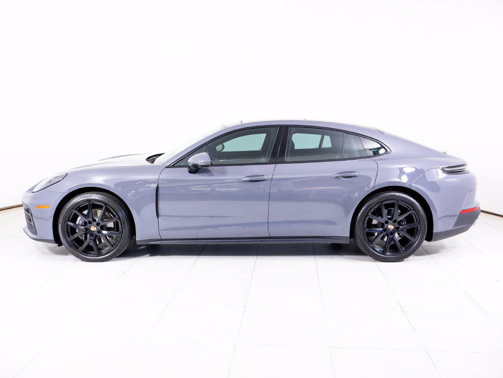 Certified 2025 Porsche Panamera w/ Premium Package RWD image 2