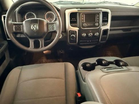 Used 2018 RAM 1500 Classic SLT RWD image 14