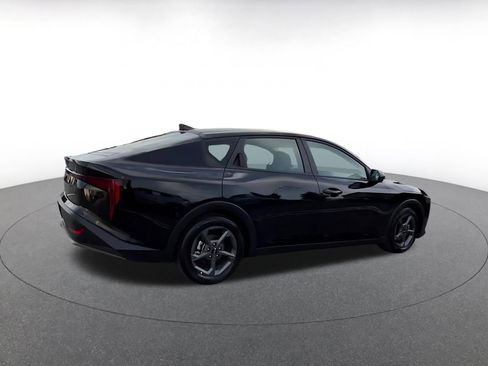 Used 2025 Kia K4 LXS image 15