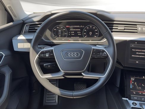 Used 2021 Audi e-tron Premium w/ Convenience Plus Package image 20