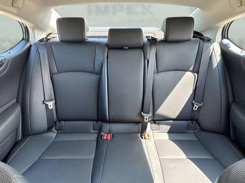Used 2019 Lexus ES 350 w/ Premium Package FWD image 11