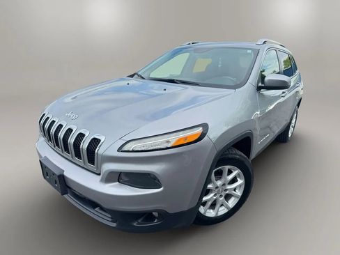 Used 2016 Jeep Cherokee Latitude w/ Safety/Convenience Group AWD/4WD image 1