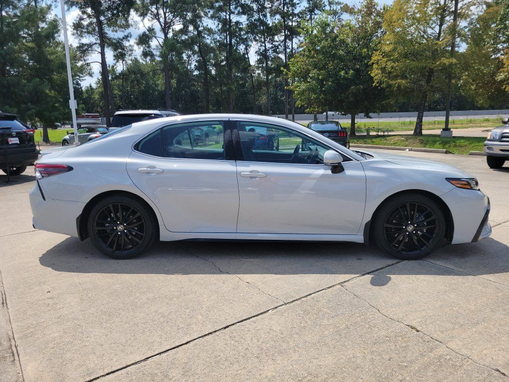 Used 2023 Toyota Camry XSE FWD image 8