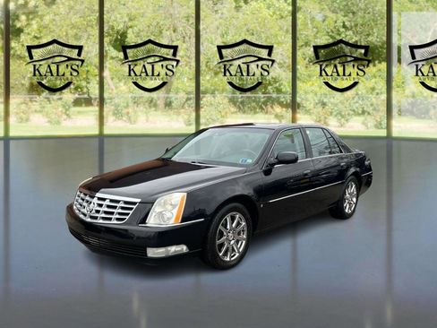 Used 2008 Cadillac DTS Performance FWD image 1