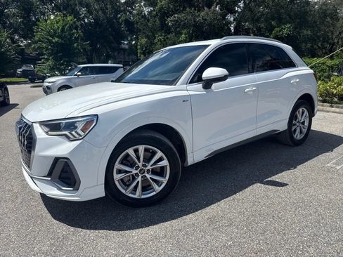 Used 2024 Audi Q3 2.0T Premium AWD/4WD image 4