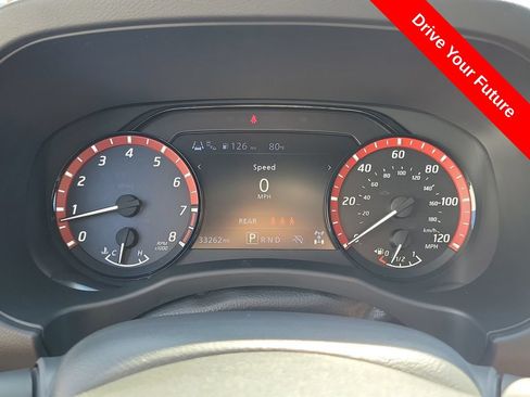 Used 2025 Nissan Frontier PRO-4X w/ Tow Package AWD/4WD image 9