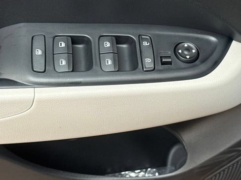 New 2026 Hyundai Venue SEL FWD image 22
